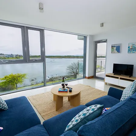 Tur An Tsaile - Lakeside * Galway