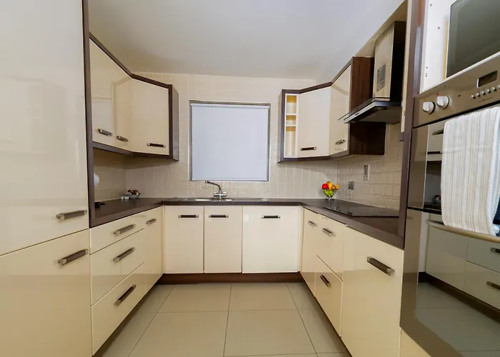 Tur An Tsaile - Lakeside Galway